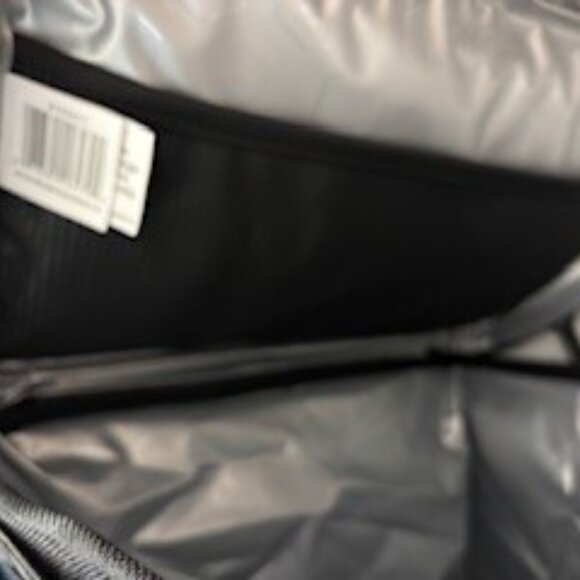 Coleman navy soft sided insulated cooler "Xpand" NWT - Picture 10 of 13